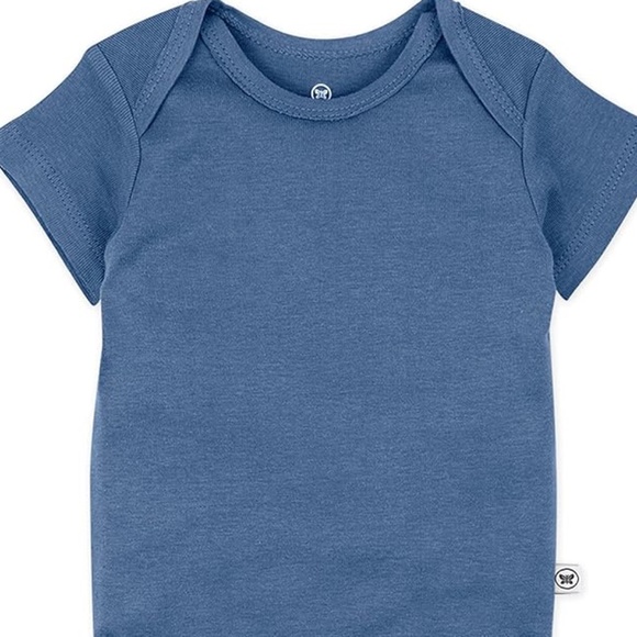 NWOT Honest Company Onesies (0-3 months) - Picture 1 of 6
